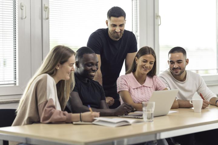 Traumberuf Aussteller Deutsche Hochschule für Prävention und